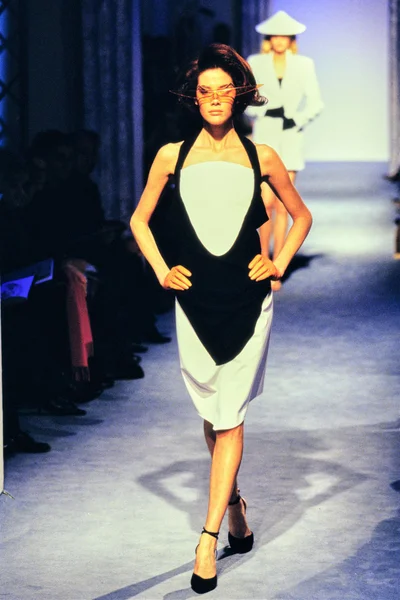 Look 7